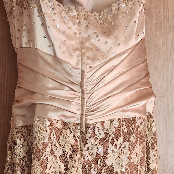 Prom dress evening gown - Picture 3 of 13